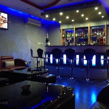 Grandbee Suites Ikeja Dış mekan fotoğraf
