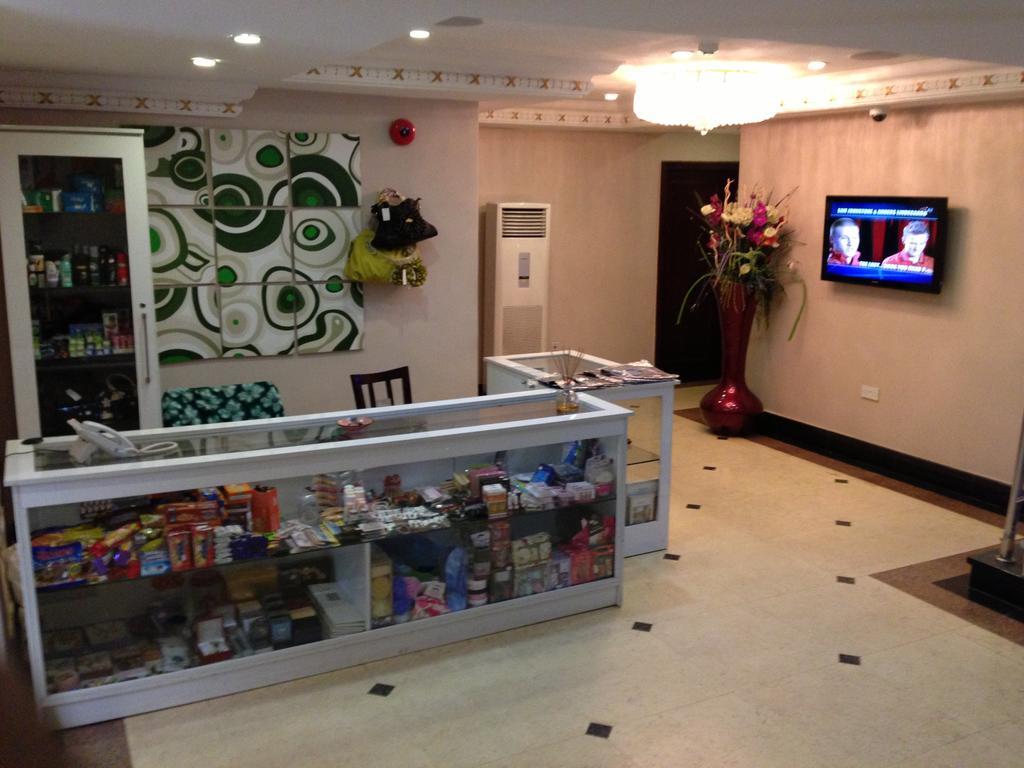 Grandbee Suites Ikeja Dış mekan fotoğraf