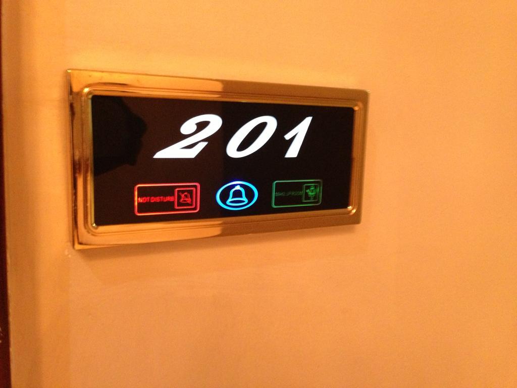Grandbee Suites Ikeja Dış mekan fotoğraf