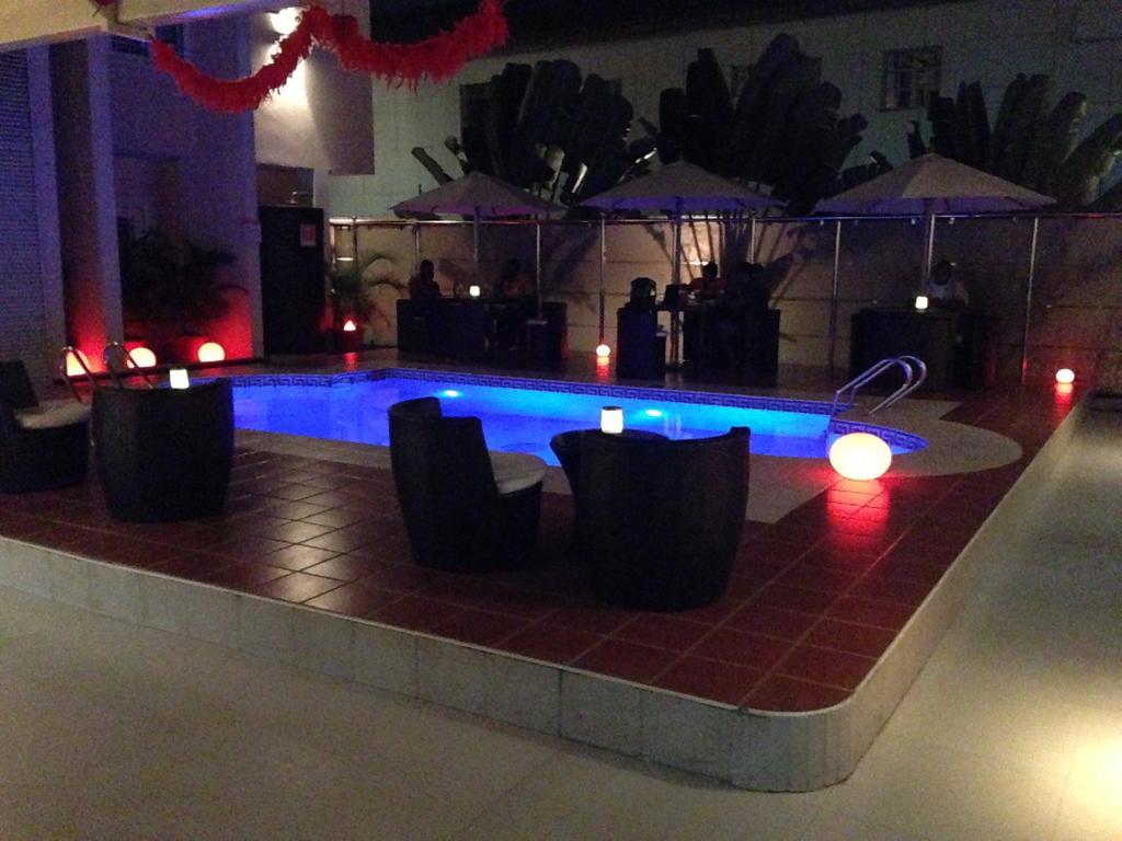 Grandbee Suites Ikeja Dış mekan fotoğraf