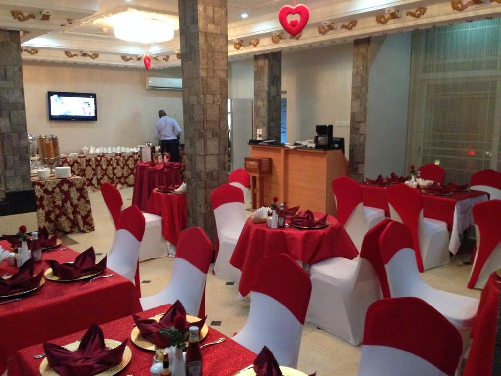 Grandbee Suites Ikeja Dış mekan fotoğraf
