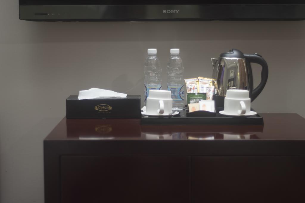 Grandbee Suites Ikeja Dış mekan fotoğraf
