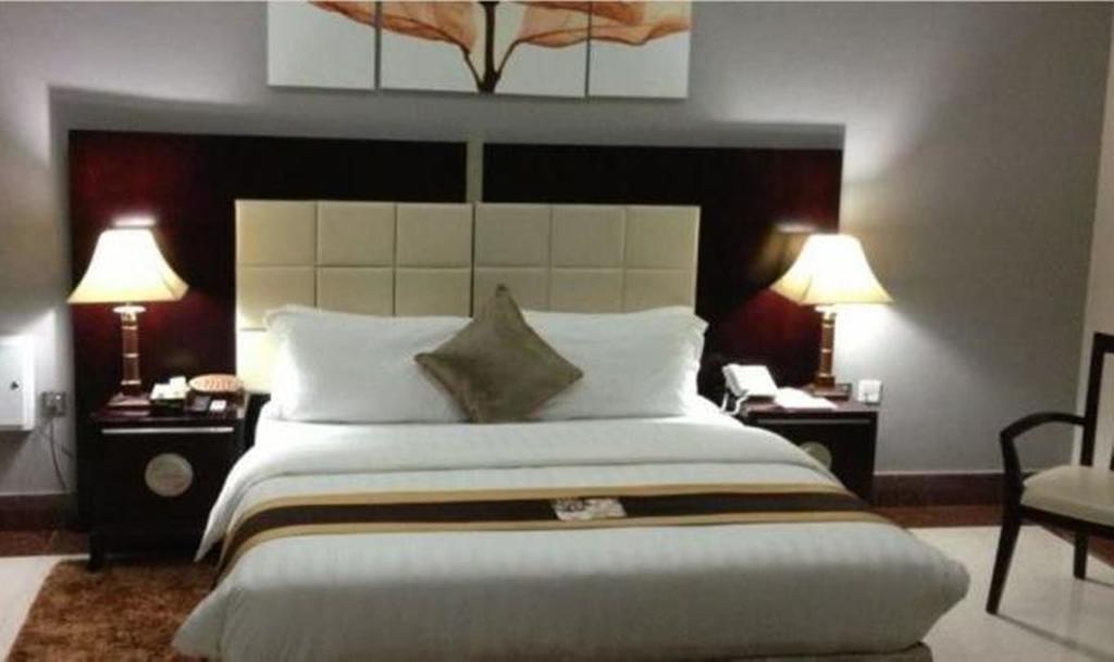Grandbee Suites Ikeja Oda fotoğraf