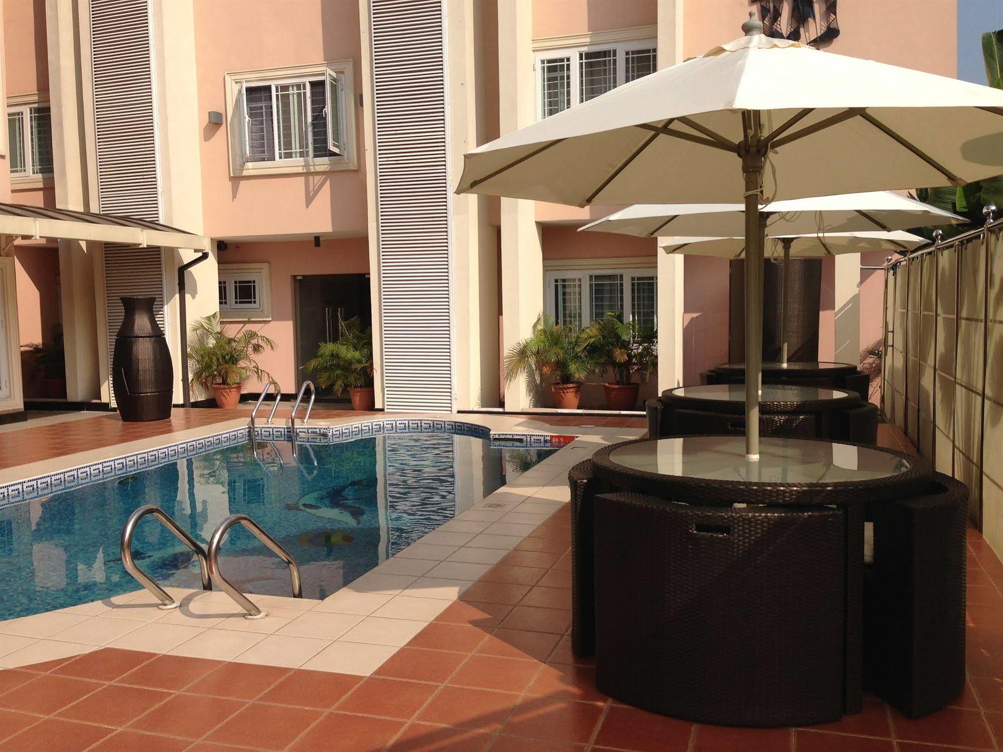 Grandbee Suites Ikeja Dış mekan fotoğraf